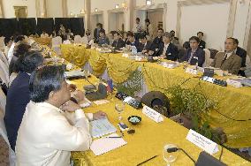 Japan, Philippines kick off FTA negotiations