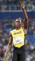 Olympics: Bolt celebrates 200m gold