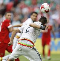 Mexico defeats Russia 2-1 in FIFA Confederations Cup