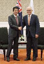 Japanese, Australian prime ministers meet in Manila