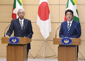 Japan, Myanmar leaders hold talks in Tokyo