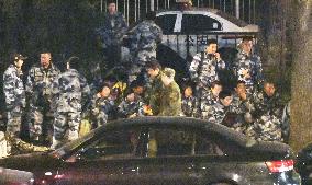 Demonstration in front of Chinese defense ministry