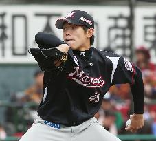 Baseball: Lotte's Chen blanks Rakuten over 6 for 1st win of year