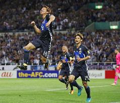 Soccer: Japan's Asano scores opener against Australia in World Cup qualifier
