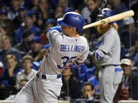 Dodgers' Bellinger connects on NLCS Game 4 homer