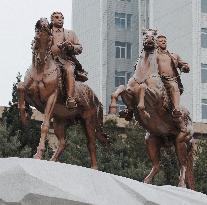 1st bronze statue of Kim Jong Il