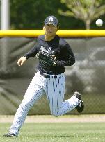 Yankees' Matsui begins practice