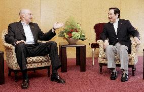 Nukaga, Paulson meet before G-8 finance ministers' gathering