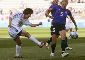 (4)Japan's women stun Sweden in Olympic soccer opener