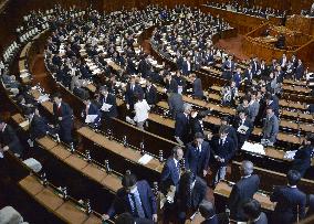 Opposition lawmakers leave lower house chamber in protest