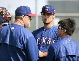 Darvish throws from normal mound