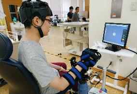 Japanese manufacturers target rehabilitation robot market