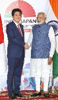 Abe, Modi agree to maximize pressure on N. Korea