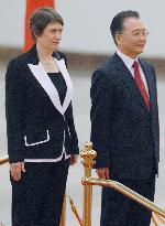 New Zealand PM Clark visits China