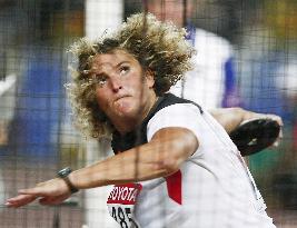 Franka Dietzsch defends her discus title