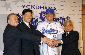 (1)Sasaki inks deal with Yokohama BayStars