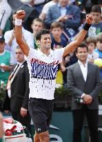 Tennis: Djokovic through to French Open 3rd round