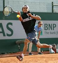 Tennis: Japan's Daniel eliminated in French Open 2nd round