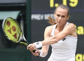 Rybarikova vs Muguruza at Wimbledon tennis