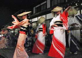 Traditional early autumn dance festival in Toyama