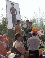 Myanmar opposition leader Suu Kyi in election campaign