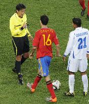 Spain beat Honduras 2-0 in World Cup Group H match