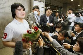 Van Cliburn piano competition winner Tsujii returns home