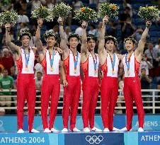 (8)Japanese men claim 1st gymnastics team gold in 28 yrs
