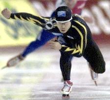 Shimizu wins bronze in men's 500 meters in Calgary