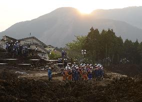 Deaths of evacuees on the rise in quake-hit southwestern Japan