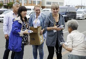 Russian islanders encourage earthquake-hit town in Hokkaido