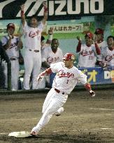 Hiroshima's Maeda hits 2,000th career hit