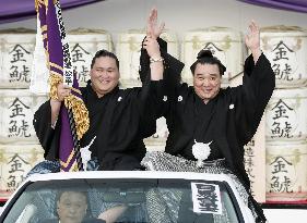 Harumafuji takes 8th title at Nagoya sumo