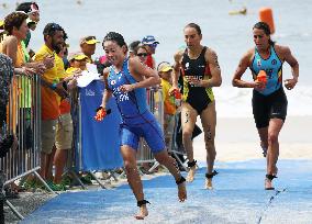 Olympics: Triathletes in action