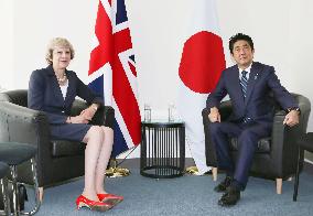 Prime ministers of Britain, Japan meet in New York