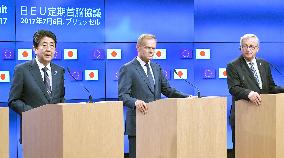 Japan, EU seal free trade deal to promote open economy