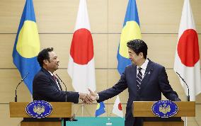 Japan PM Abe, Palau Pres. Remengesau