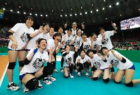 Volleyball: Toray's victory at national c'ships
