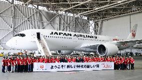 JAL takes delivery of Airbus A350