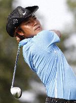 Katayama hits tee shot during 1st round of Masters tournament