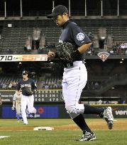 Seattle Mariners' Ichiro 1-for-5 against Kansas City Royals