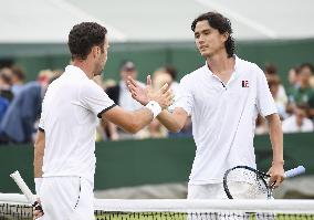 Japan's Daniel defeated in Wimbledon 1st round