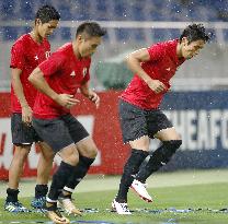 Soccer: Fit again Japan captain Hasebe hoping for winning return