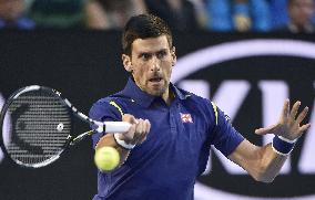 Djokovic, Federer vie for spot in Australian Open final