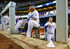 Struggling Dodgers' Maeda brings salt to bench to ward off bad luck