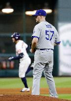 Dodgers beat Astros 6-2 World Series Game 4