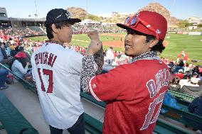 Baseball: Shohei Ohtani's spring debut
