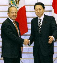 Hatoyama, Calderon meet