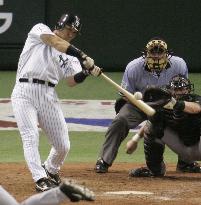 (8)N.Y. Yankees vs Tampa Bay Devil Rays in Tokyo