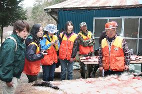 Hunting skills course gets off to strong start in Nagano
